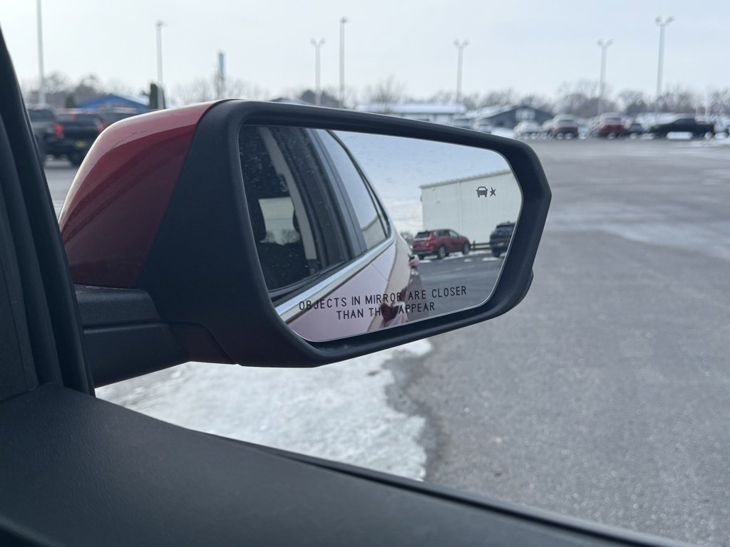 Used 2023 Chevrolet Equinox LT image 31