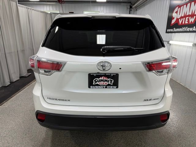 Used 2016 Toyota Highlander XLE AWD/4WD image 5