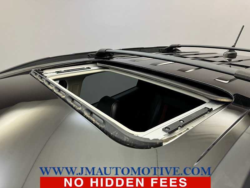 Used 2018 Ford EcoSport SES w/ SES Cold Weather Package image 11