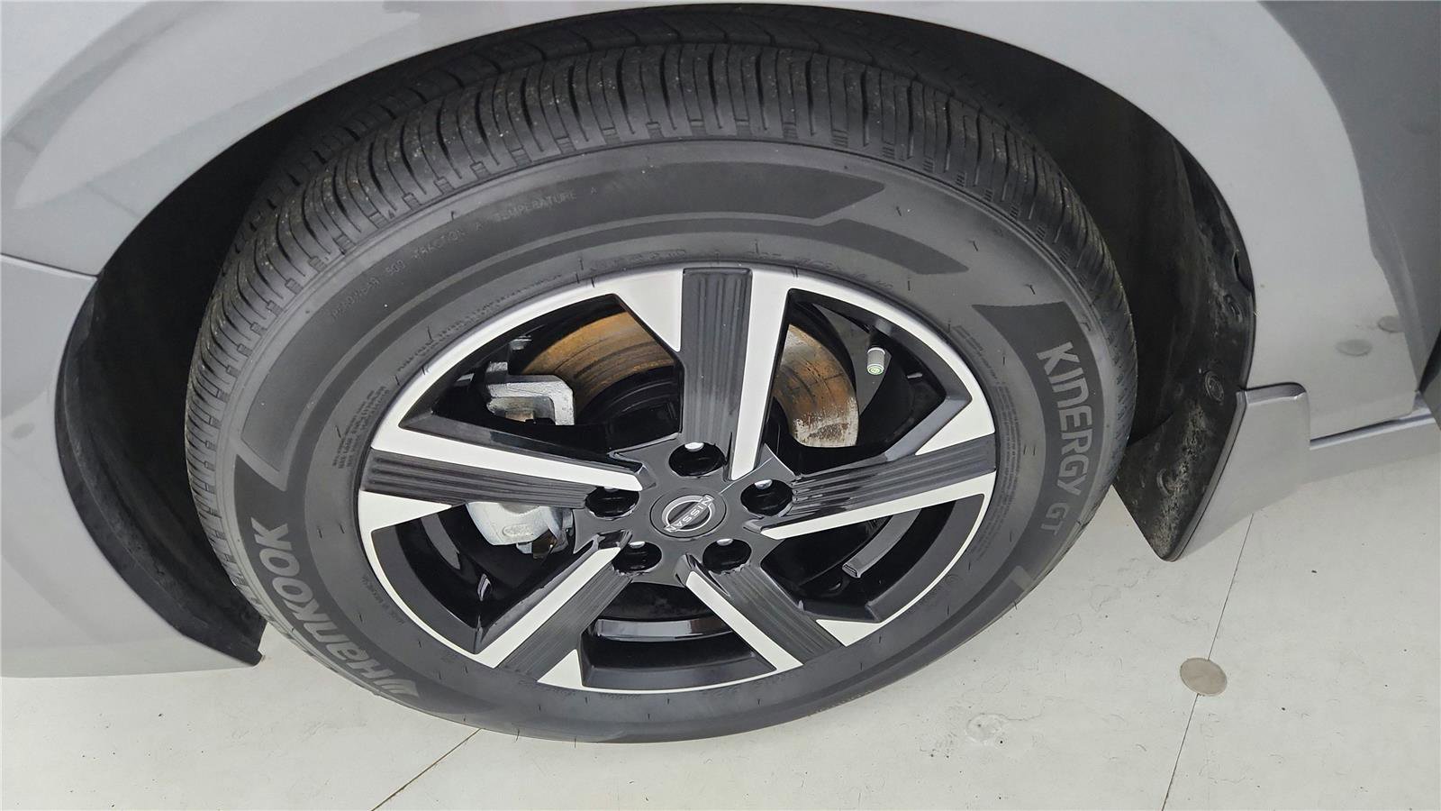 Certified 2025 Nissan Sentra SV w/ Trunk Package image 48