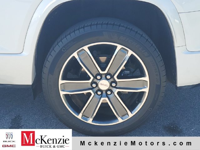 Used 2019 GMC Acadia Denali w/ Technology Package FWD image 36