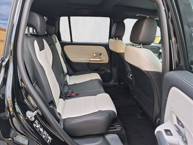 Used 2023 Mercedes-Benz GLB 250 4MATIC image 19