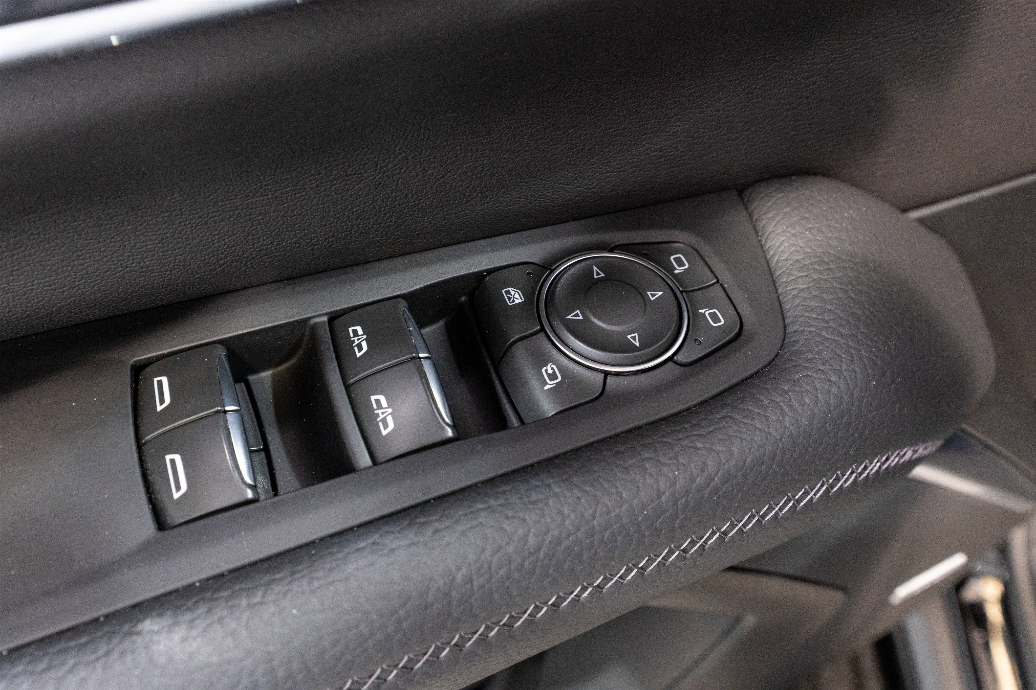 Used 2025 GMC Yukon Denali image 15