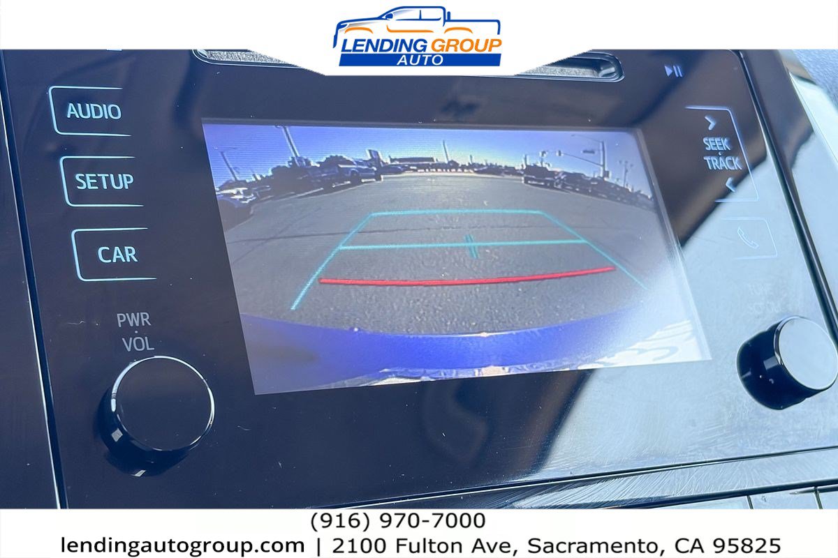 Used 2017 Toyota Prius Two w/ Prius Two Safety Plus Package FWD image 22