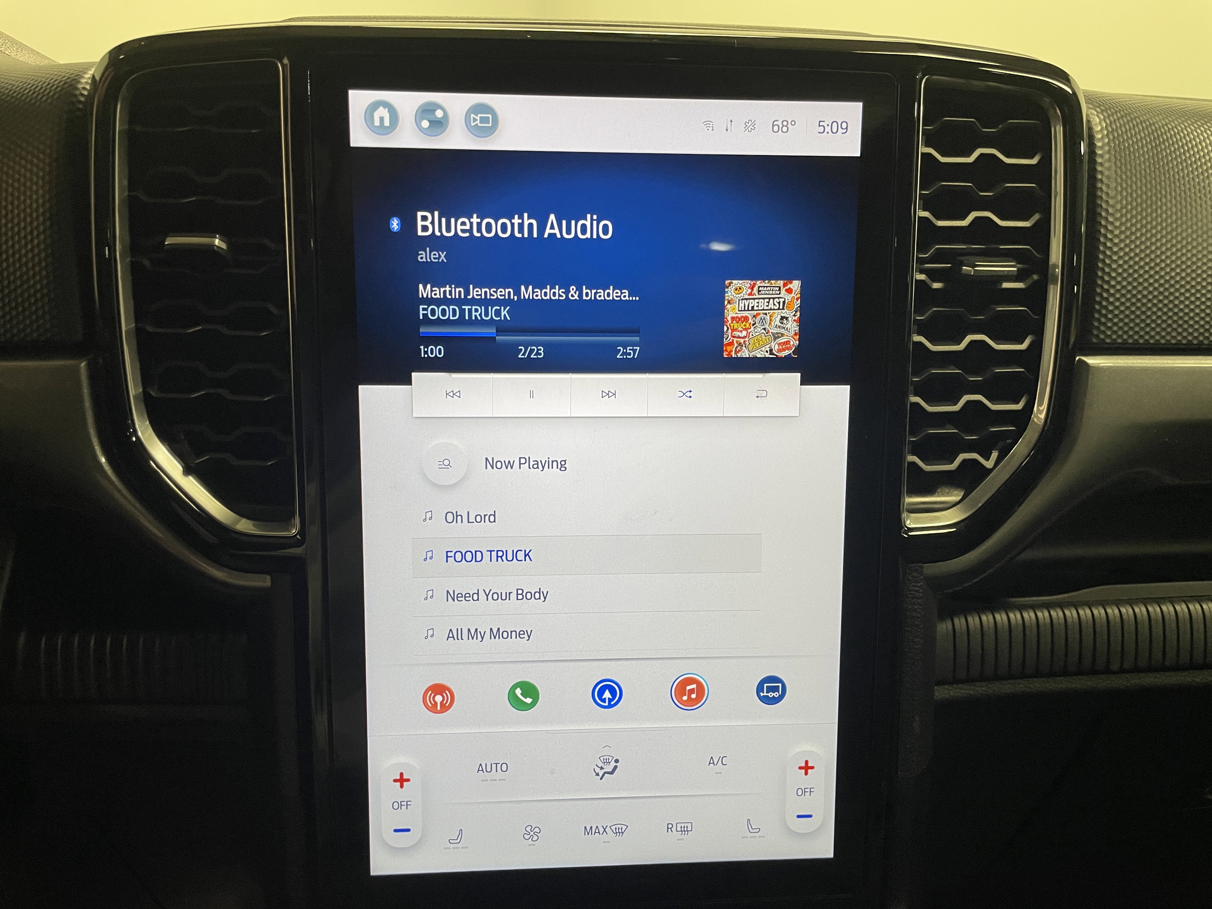 Used 2024 Ford Ranger XLT w/ Equipment Group 301A High image 8