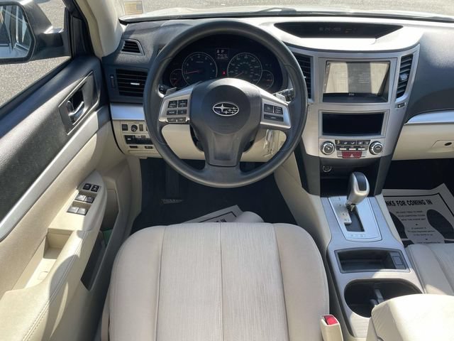Used 2014 Subaru Outback 2.5i AWD/4WD image 12
