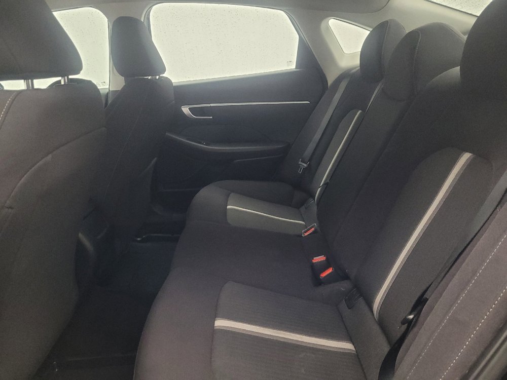 Used 2025 Hyundai Sonata SE FWD image 18