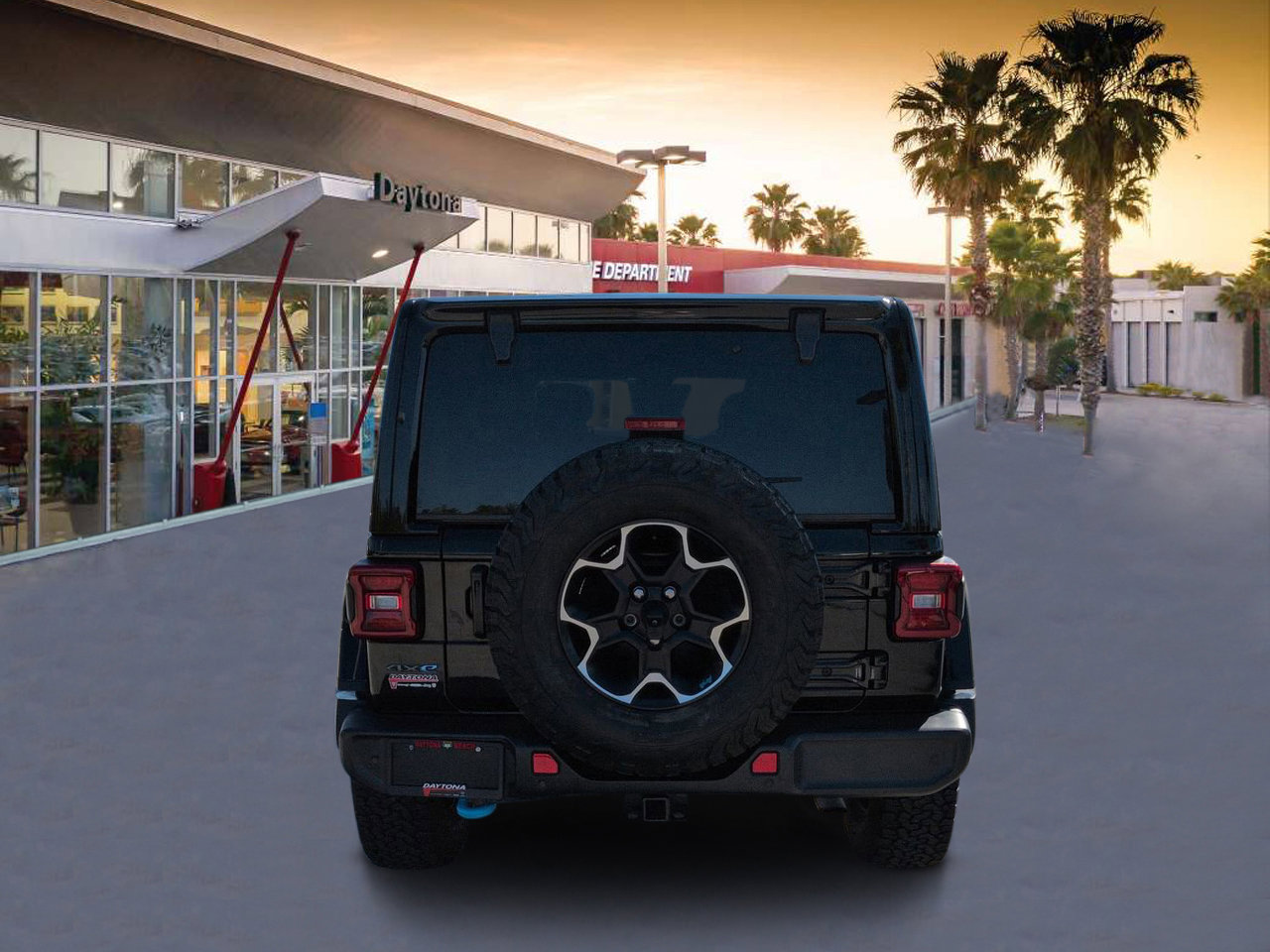 Used 2022 Jeep Wrangler Unlimited Rubicon 4xe w/ Cold Weather Group image 4