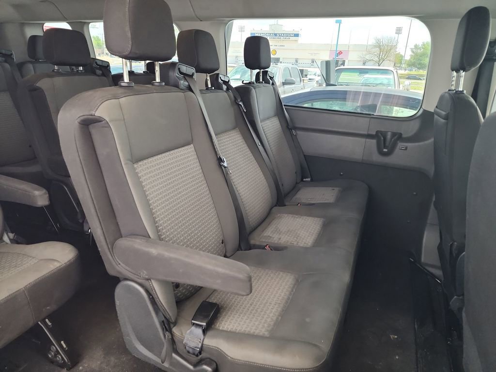 Used 2022 Ford Transit 350 XLT RWD image 27
