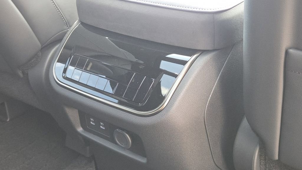 New 2026 INFINITI QX80 4WD w/ Sport Exterior Package image 10