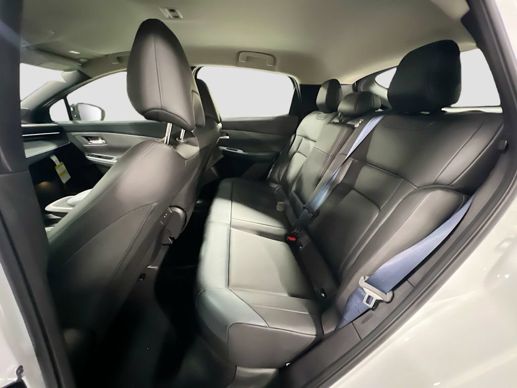 New 2026 Nissan Leaf SV+ w/ Illuminated Package FWD image 24