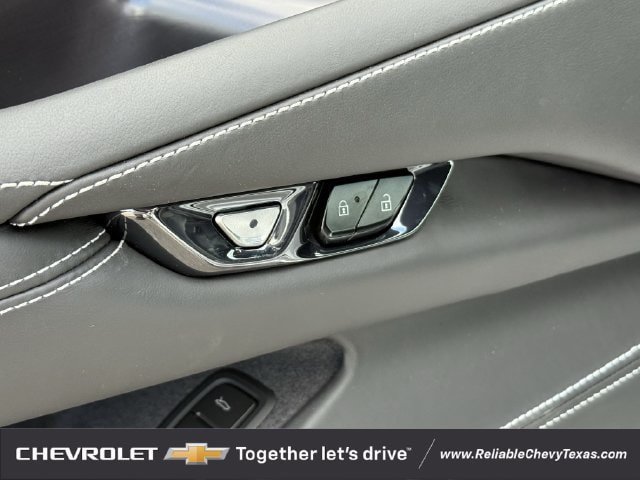 New 2026 Chevrolet Corvette Stingray Premium Cpe w/ Stealth Interior Trim Package RWD image 31