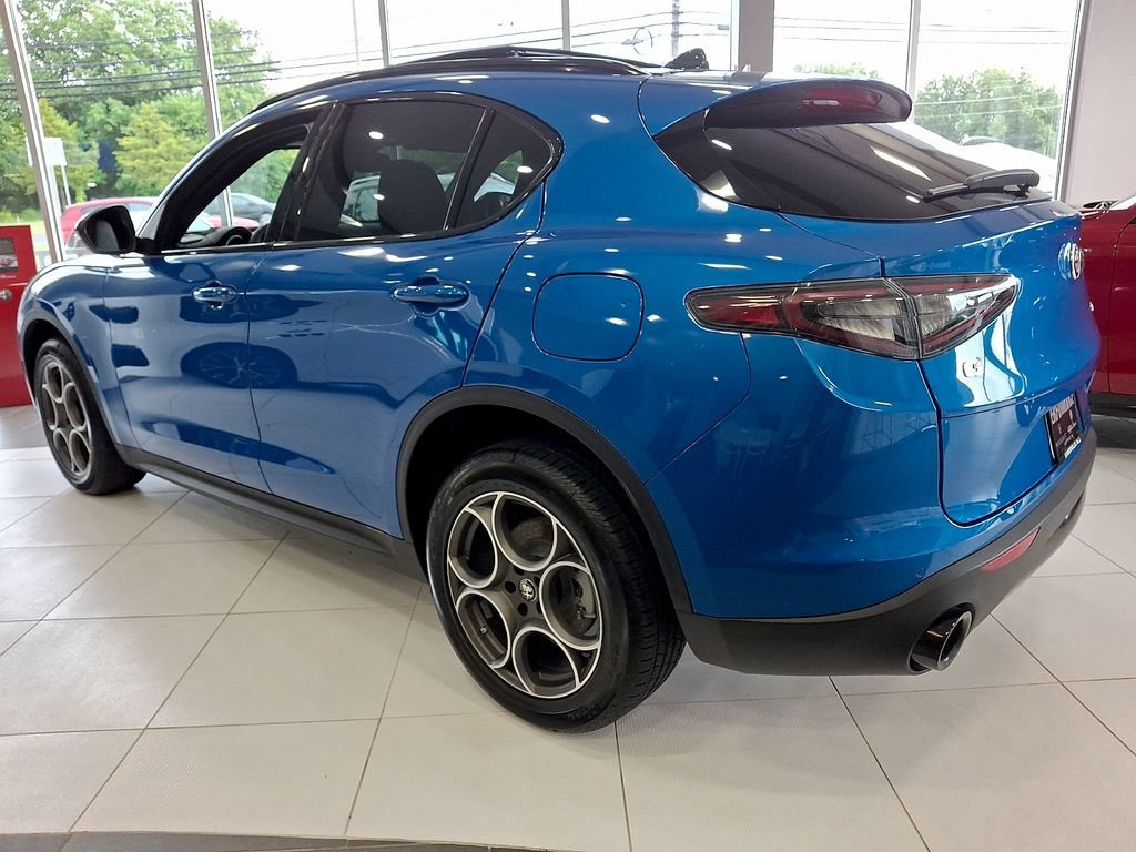 New 2026 Alfa Romeo Stelvio Sprint AWD/4WD image 4