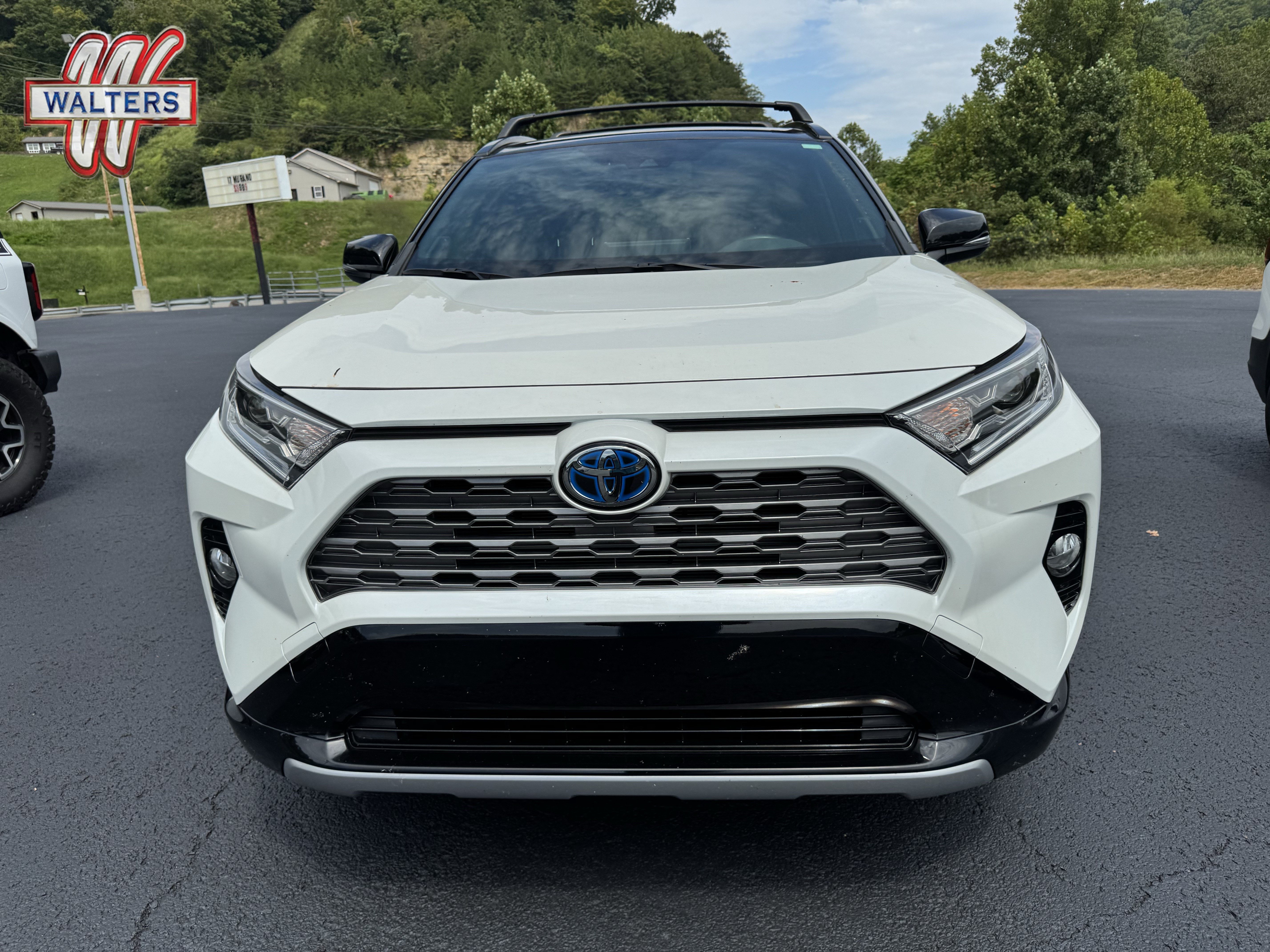 Used 2021 Toyota RAV4 XSE w/ XSE Grade Weather Package AWD/4WD image 1