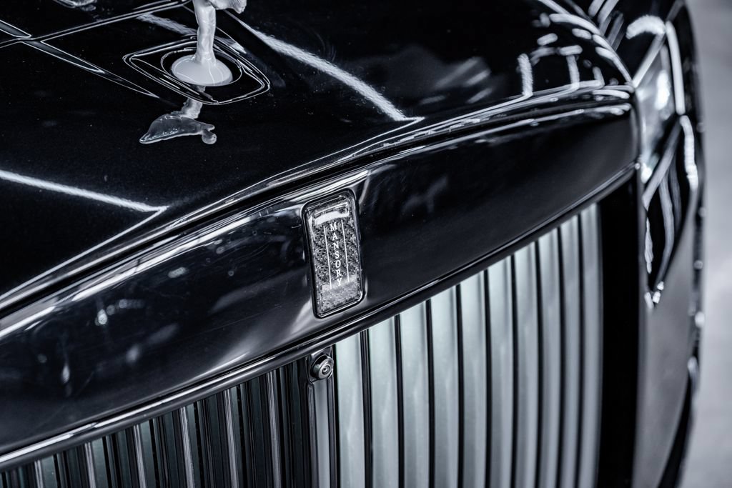 Used 2025 Rolls-Royce Cullinan AWD/4WD image 11