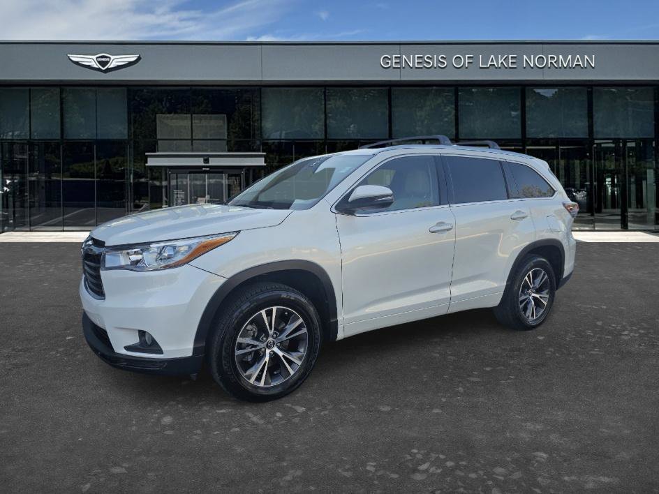 Used 2016 Toyota Highlander XLE
