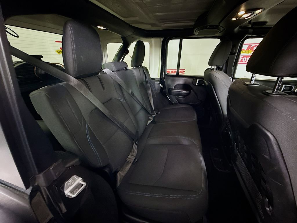 Used 2022 Jeep Wrangler Unlimited Rubicon 4xe w/ Cold Weather Group image 30