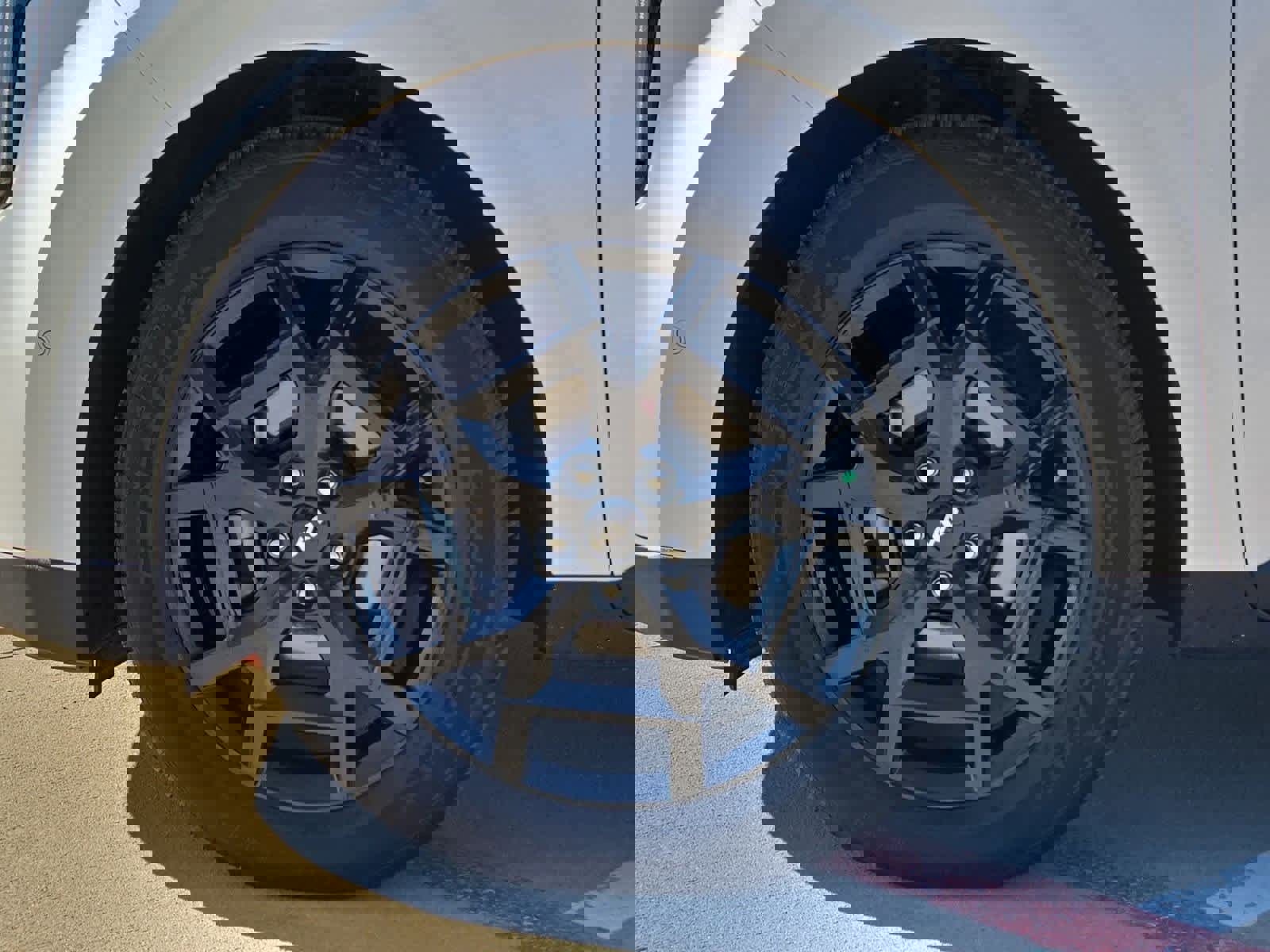 Certified 2025 Kia Carnival SX w/ SX Dark Edition Package image 11