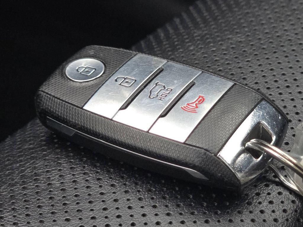 Used 2020 Kia Sportage SX FWD image 35