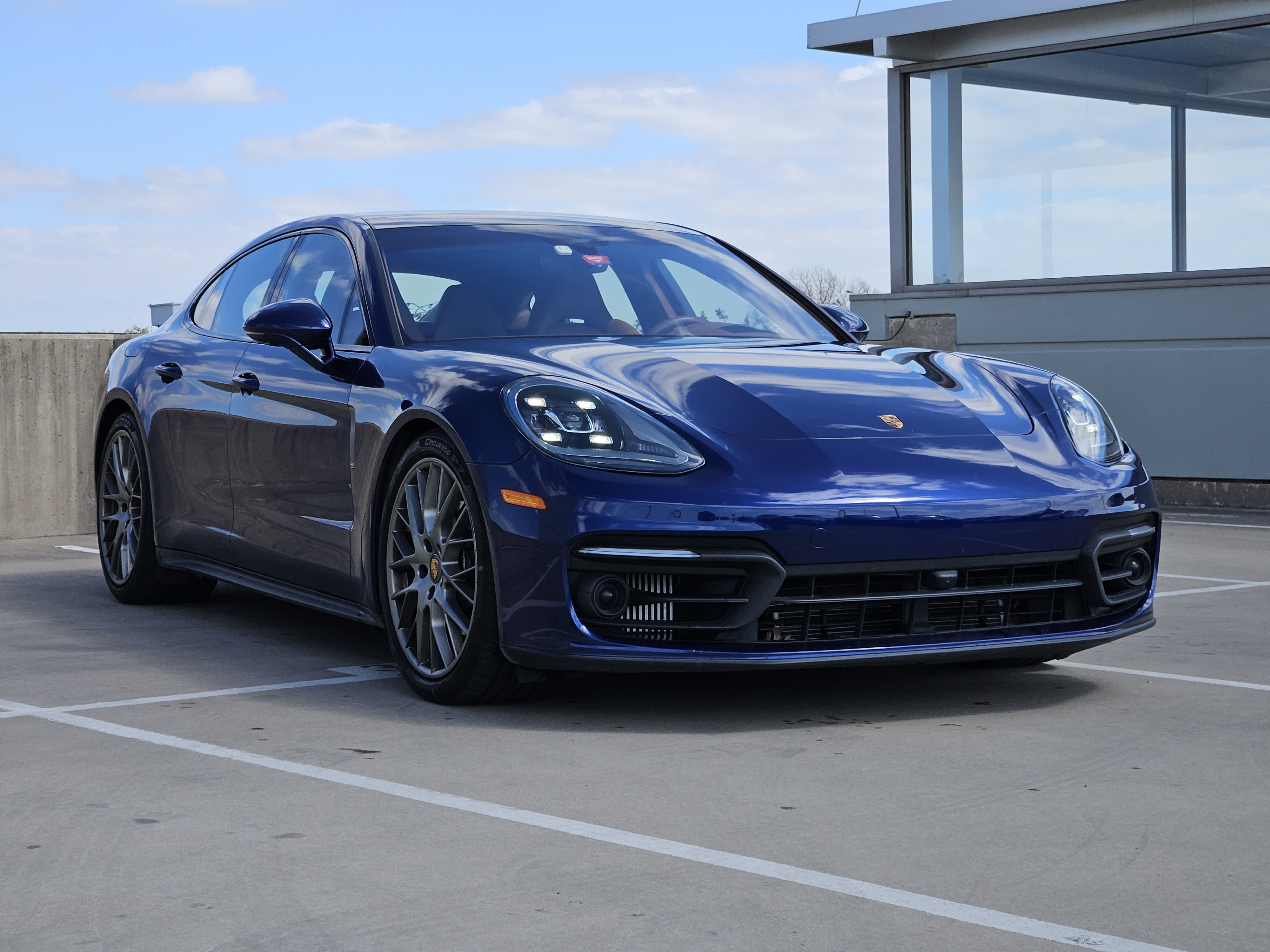 Certified 2023 Porsche Panamera 4 Platinum Edition image 10