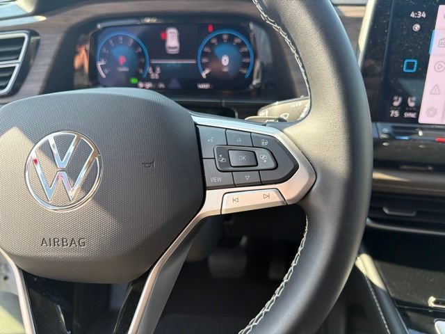 Used 2026 Volkswagen Atlas SEL AWD/4WD image 24
