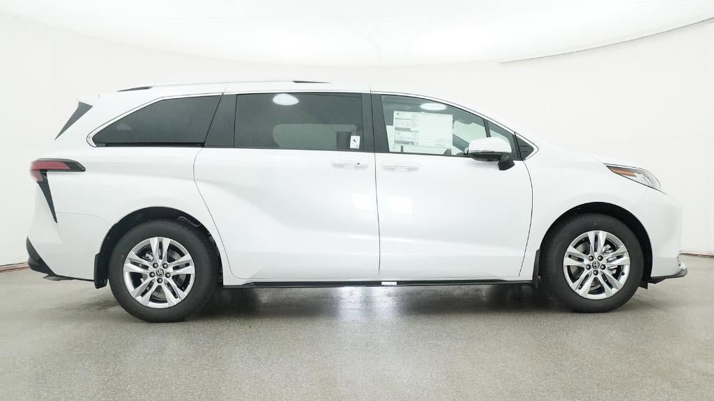 New 2026 Toyota Sienna Limited FWD image 27