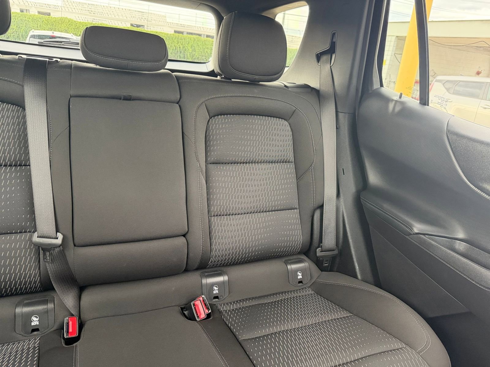 Used 2025 Chevrolet Equinox LT image 36