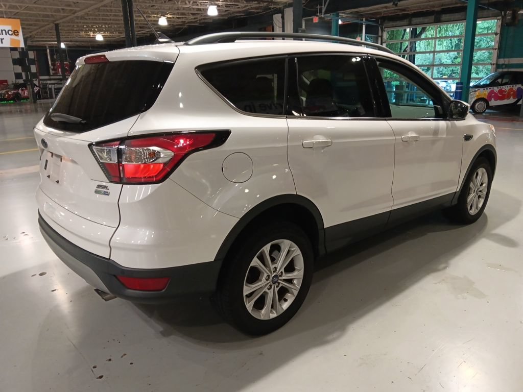 Used 2018 Ford Escape SEL w/ Ford Safe & Smart Package AWD/4WD image 11