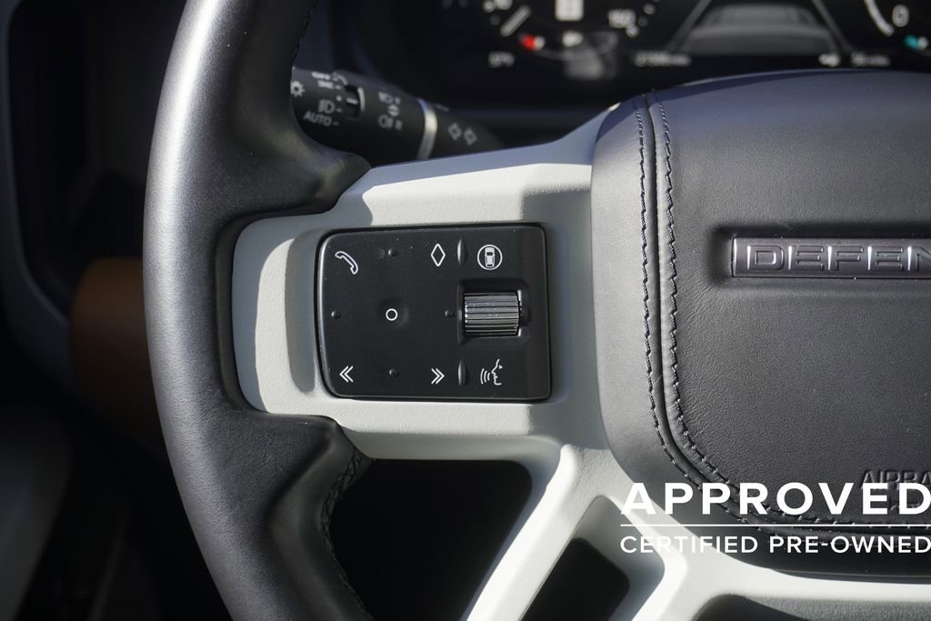 Used 2024 Land Rover Defender 130 S image 12