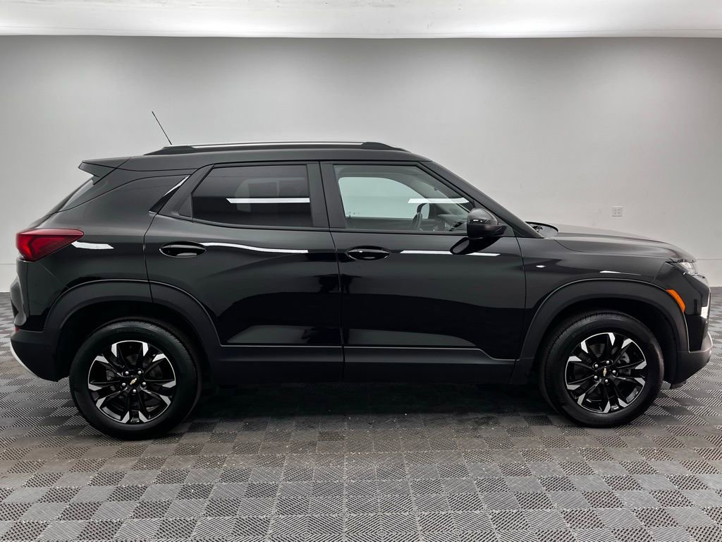 Used 2023 Chevrolet TrailBlazer LT AWD/4WD image 6