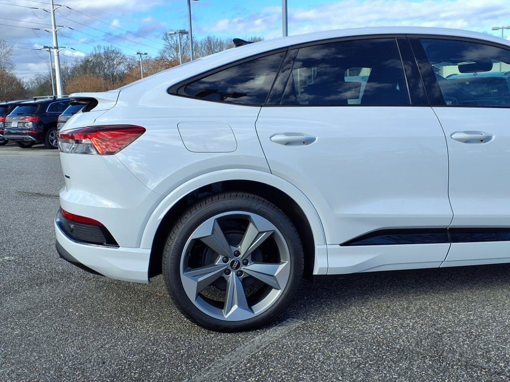 New 2025 Audi Q4 e-tron Premium Plus AWD/4WD image 5