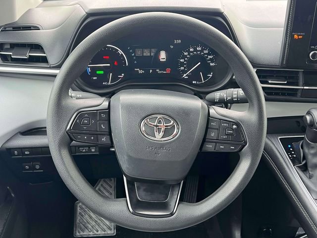 Certified 2025 Toyota Sienna LE w/ LE Plus Package AWD/4WD image 16