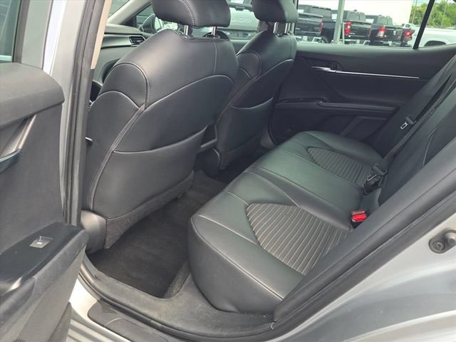 Used 2019 Toyota Camry SE FWD image 17
