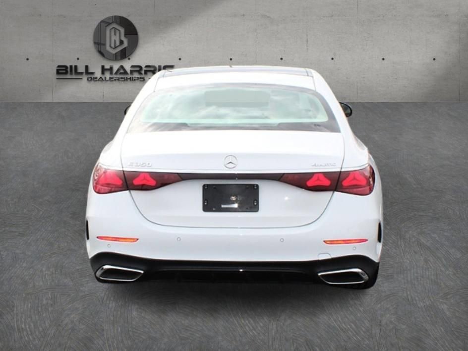 Used 2024 Mercedes-Benz E 350 4MATIC Sedan image 6