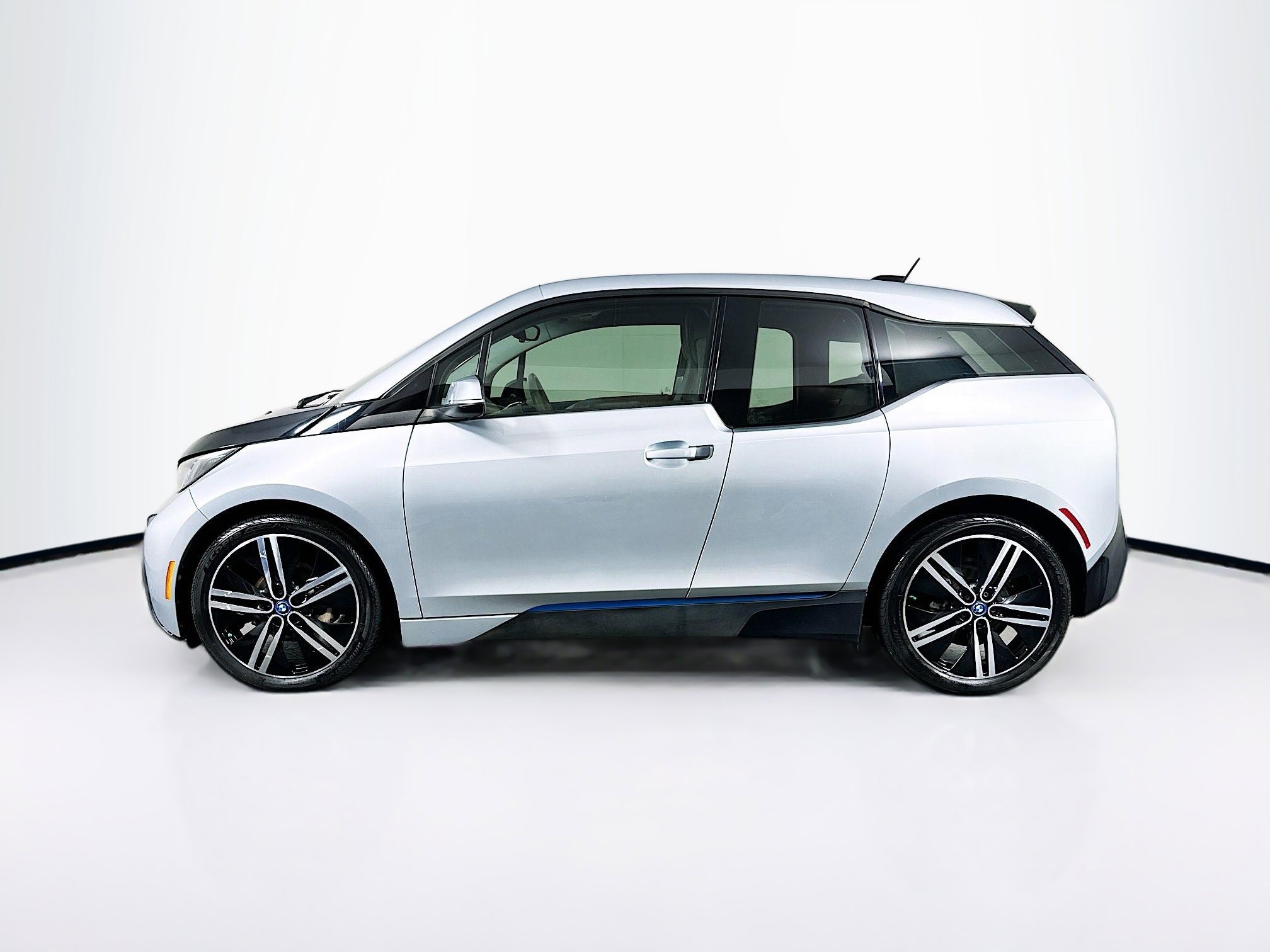 Used 2014 BMW i3 4dr HB image 4