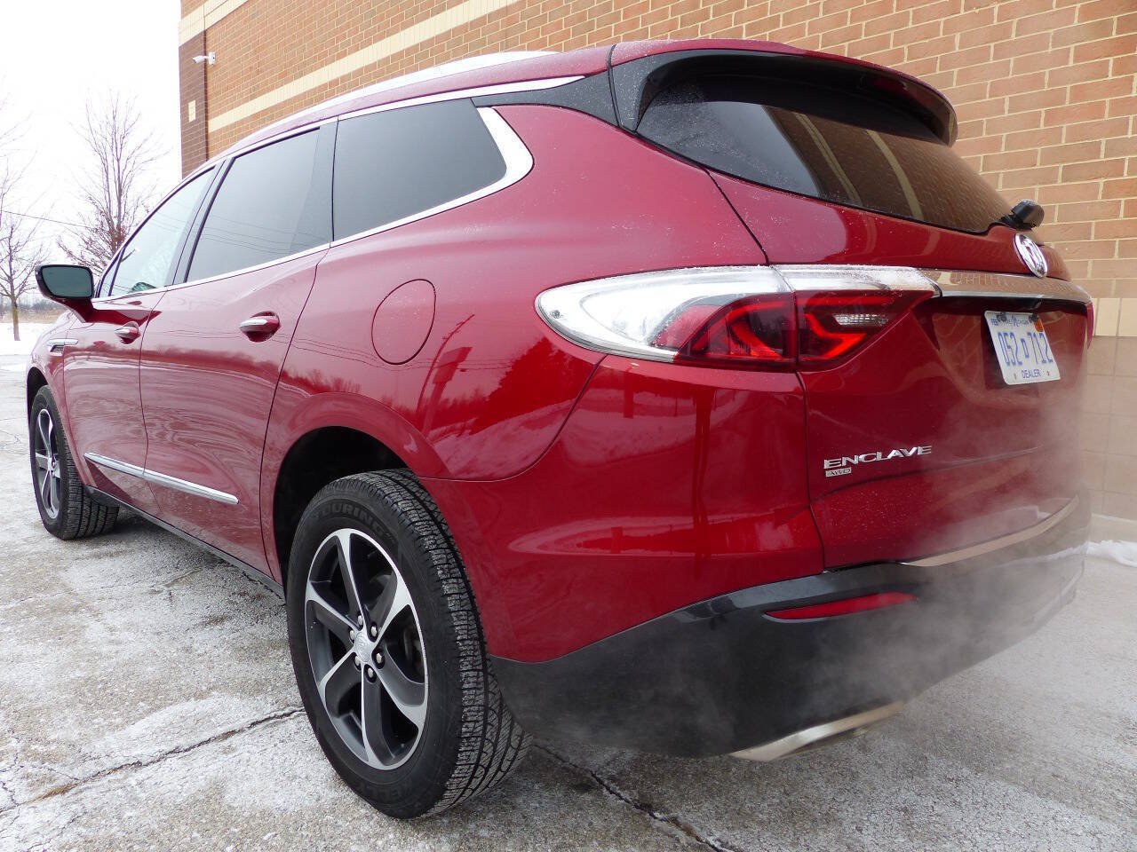 Used 2022 Buick Enclave Essence w/ Sport Touring Edition AWD/4WD image 7