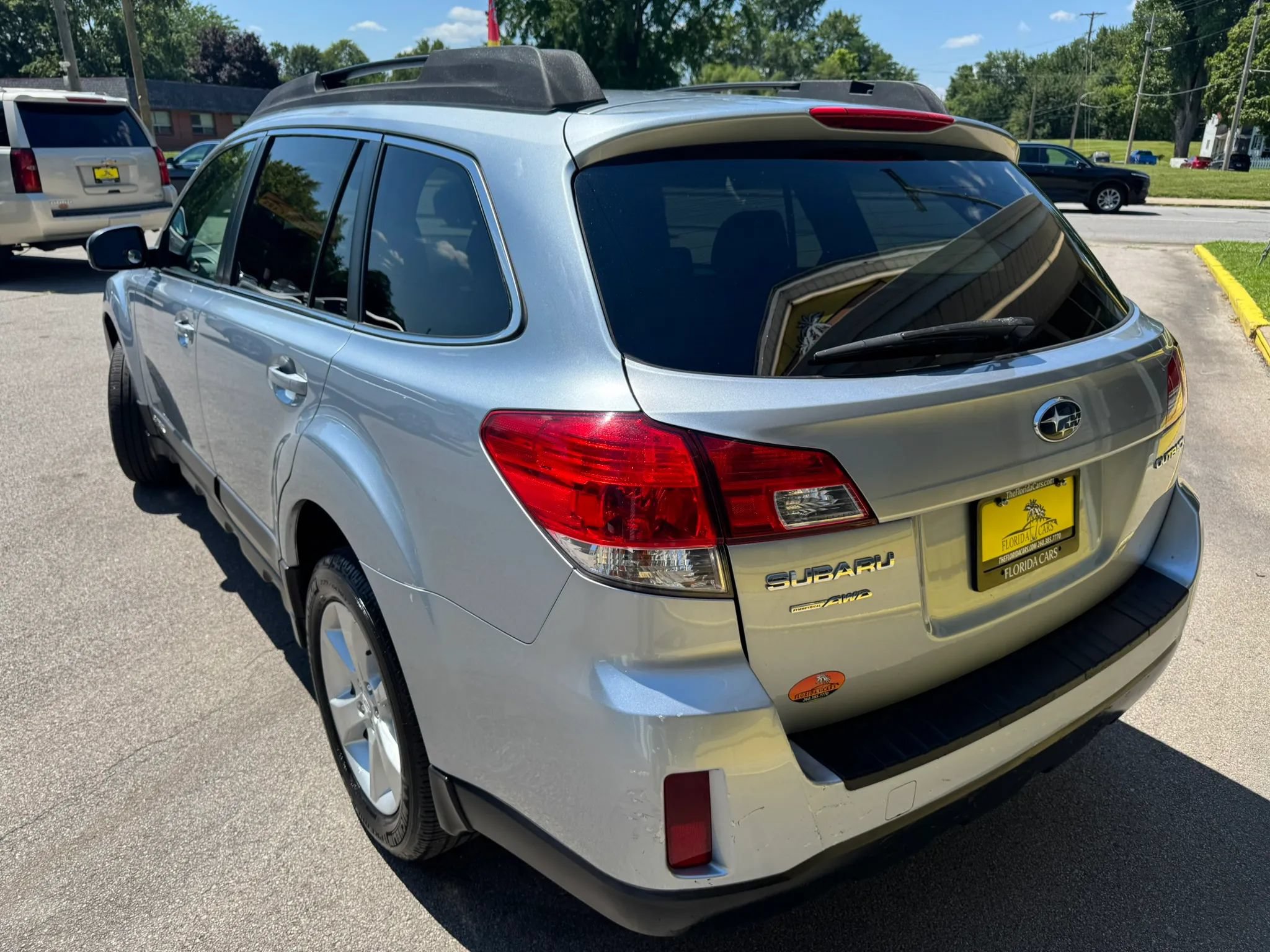 Used 2013 Subaru Outback 2.5i Premium AWD/4WD image 6