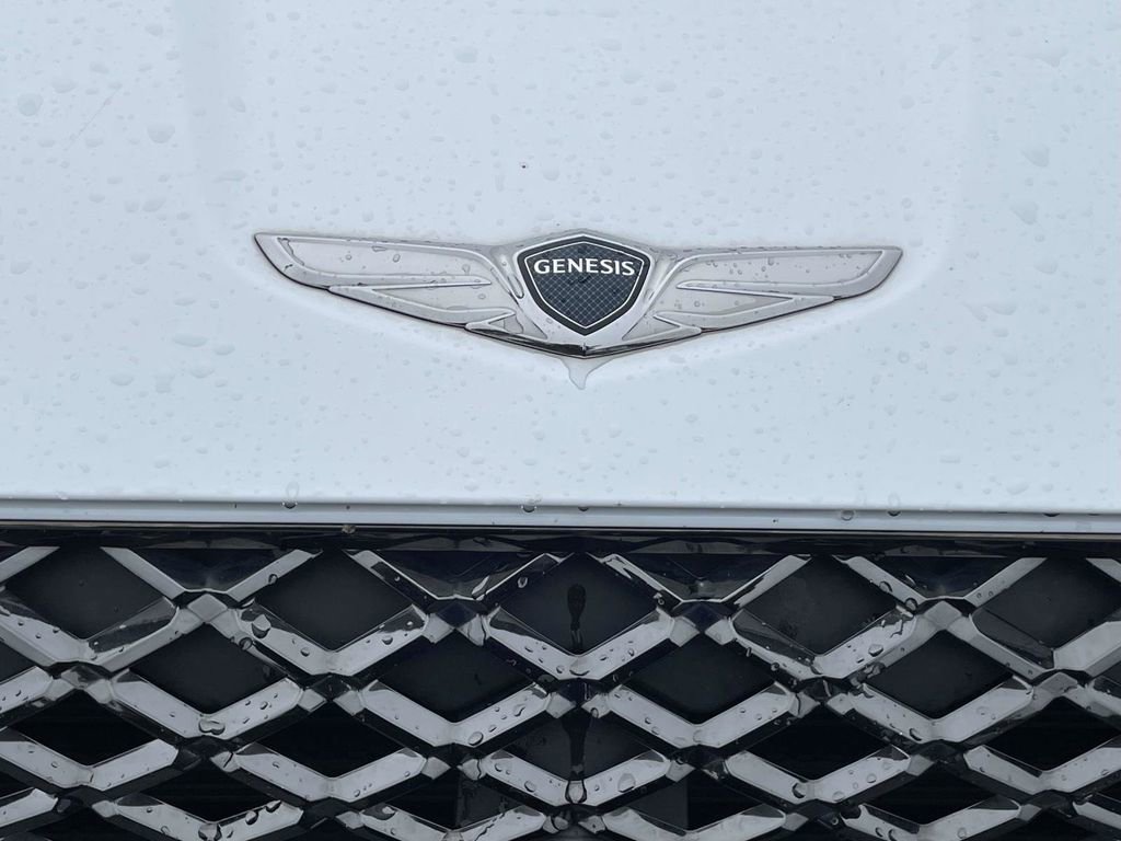 Used 2022 Genesis GV70 2.5T w/ Sport Prestige Package AWD/4WD image 7