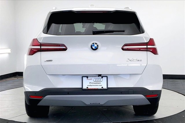 Used 2025 BMW X3 xDrive30i w/ Premium Package image 4