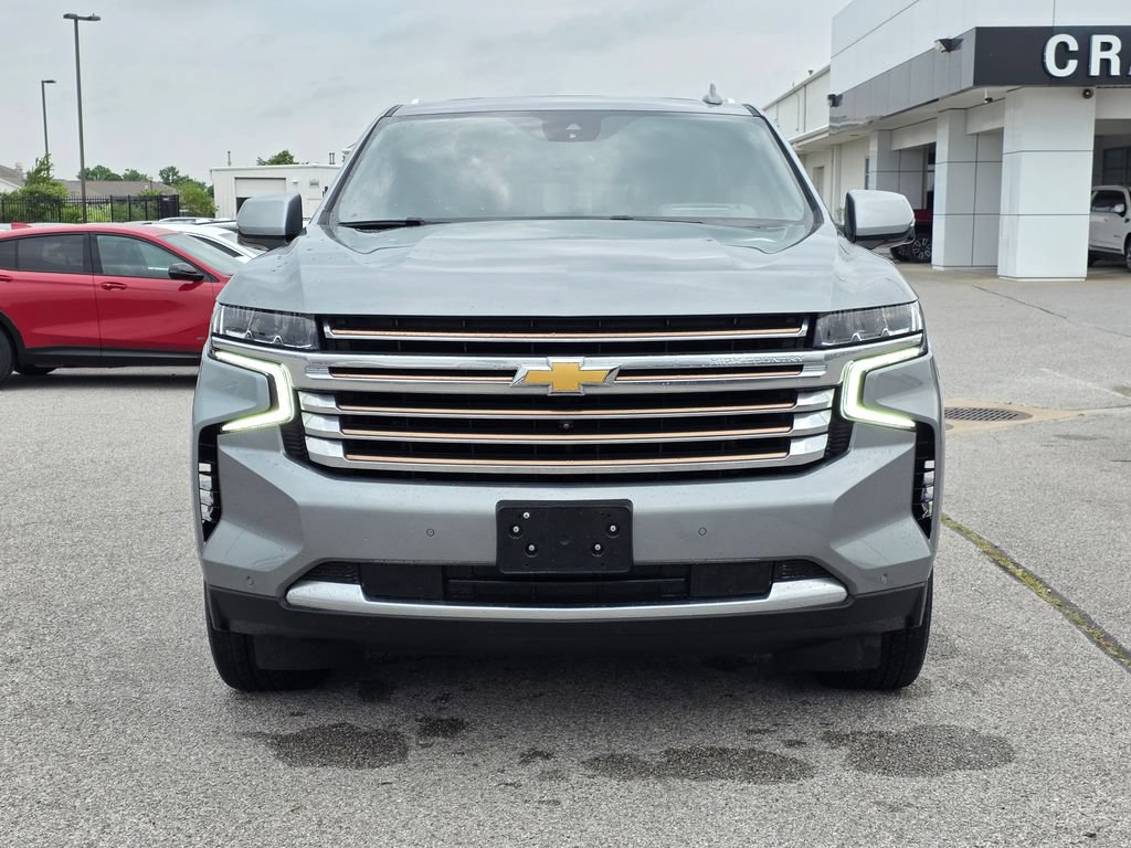 Used 2024 Chevrolet Tahoe High Country AWD/4WD image 2