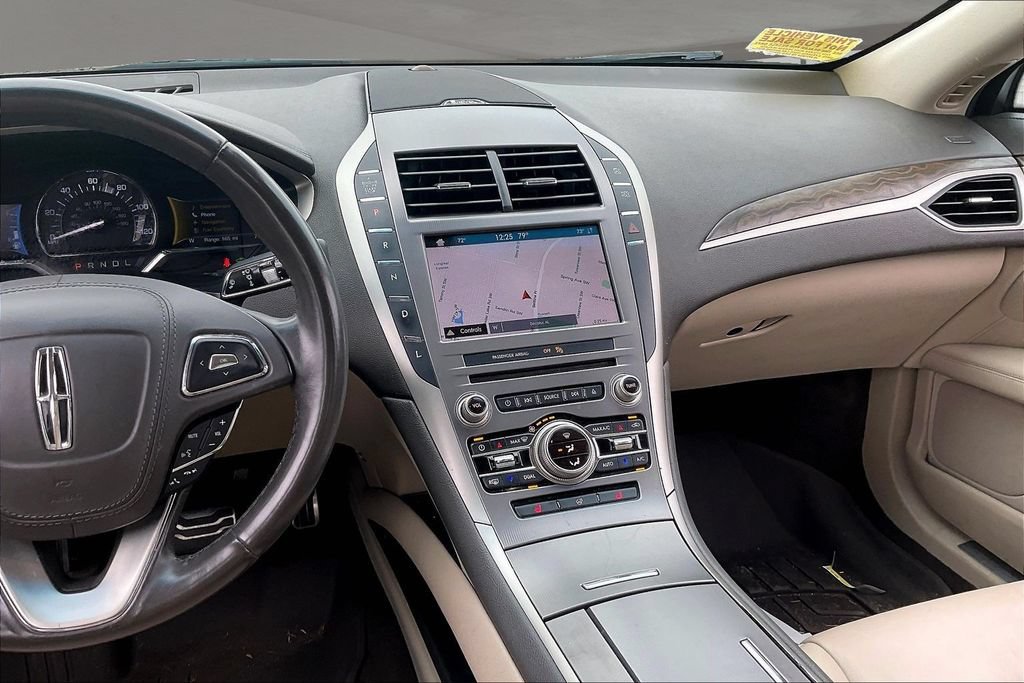 Used 2019 Lincoln MKZ Reserve w/ Reserve Plus Package FWD image 9