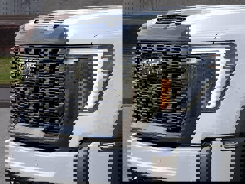 New 2026 GMC Sierra 3500 Denali Ultimate AWD/4WD image 13