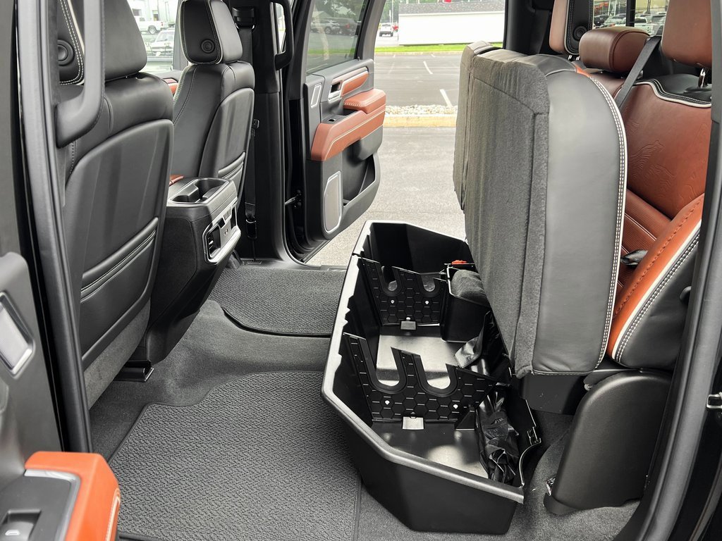 Used 2024 GMC Sierra 3500 Denali Ultimate image 24