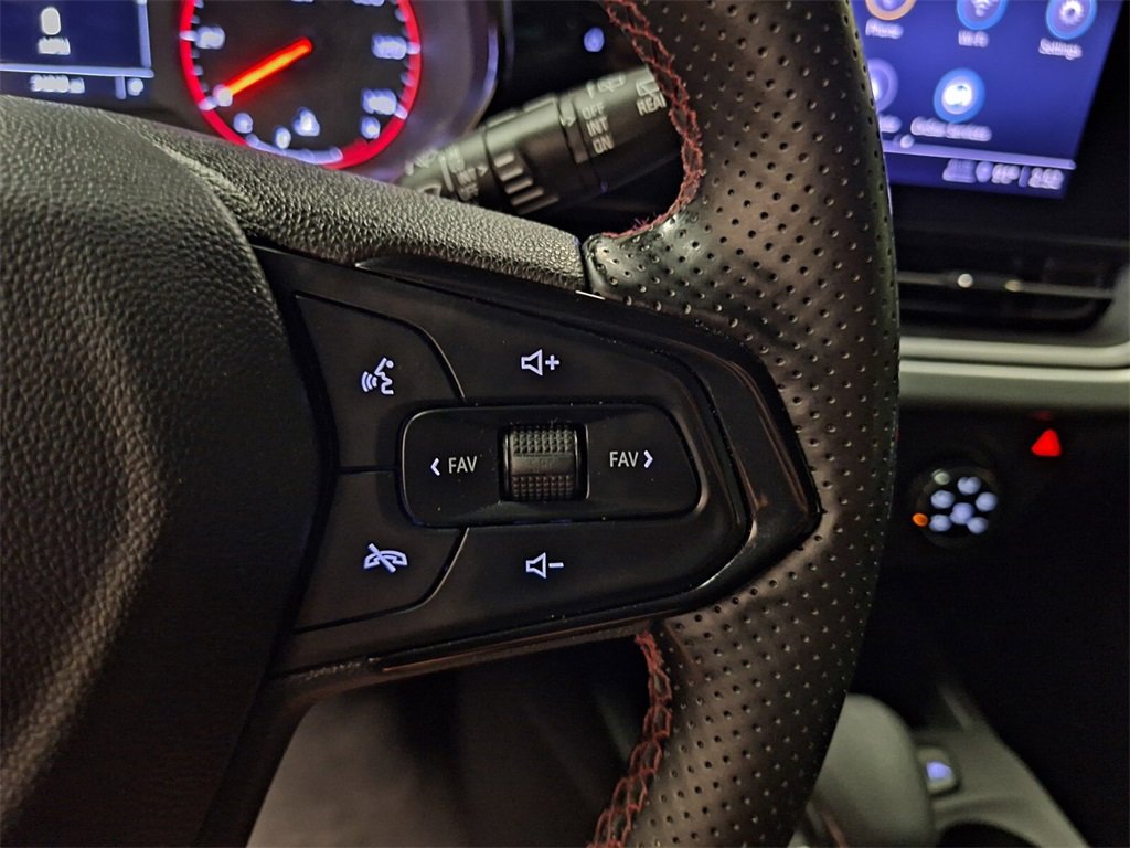 Used 2024 Chevrolet Trax RS w/ Driver Confidence Package image 21