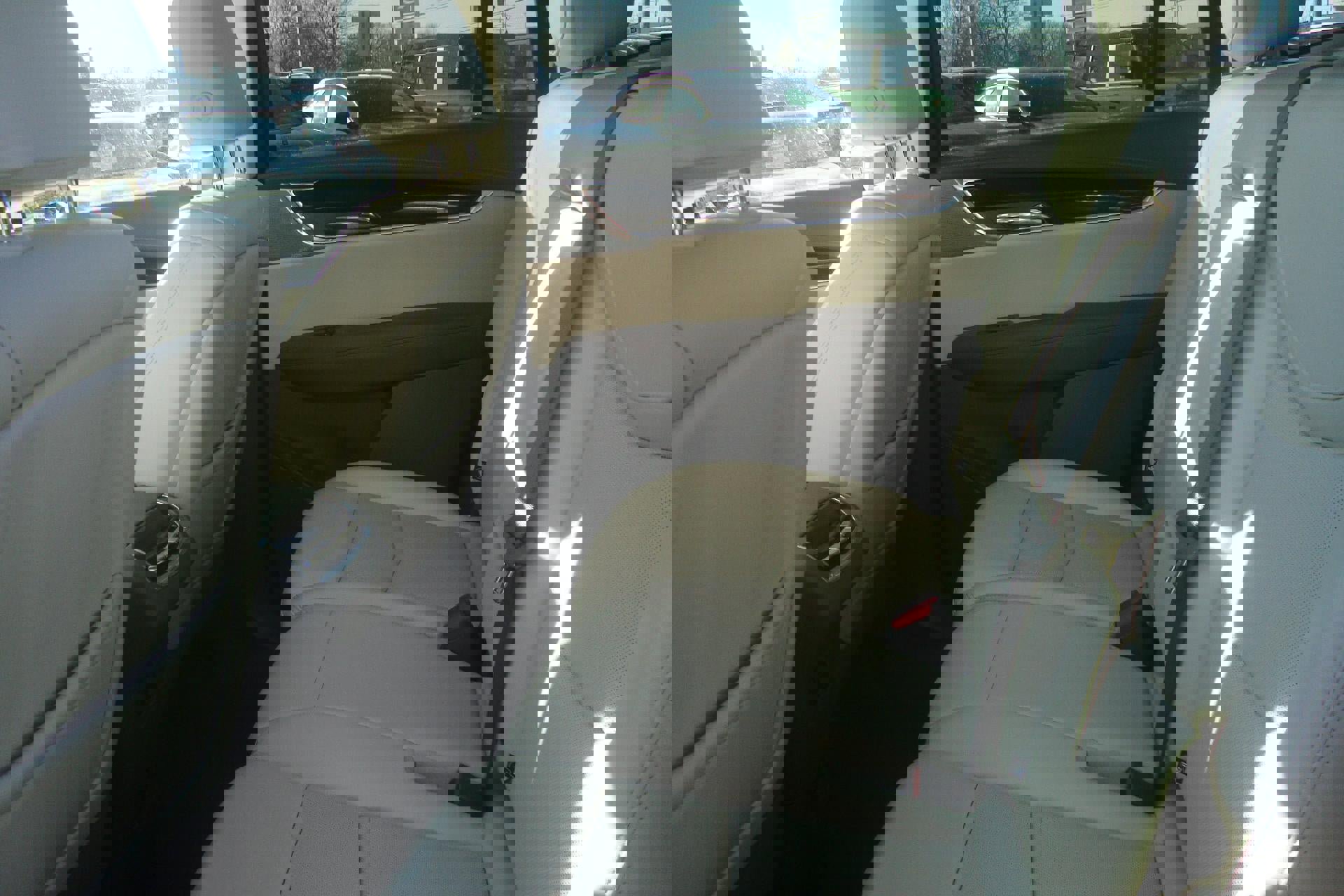 Used 2023 Cadillac XT6 Premium Luxury image 17