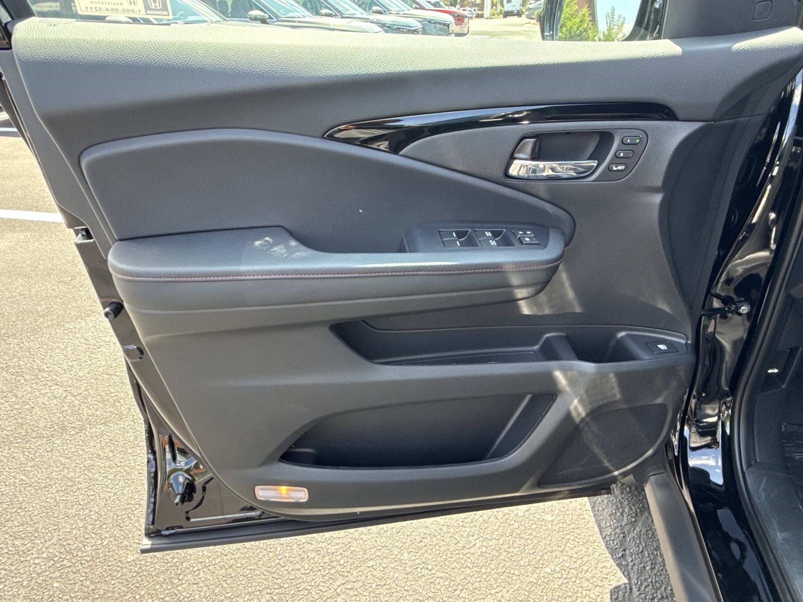 New 2026 Honda Ridgeline Black Edition image 17