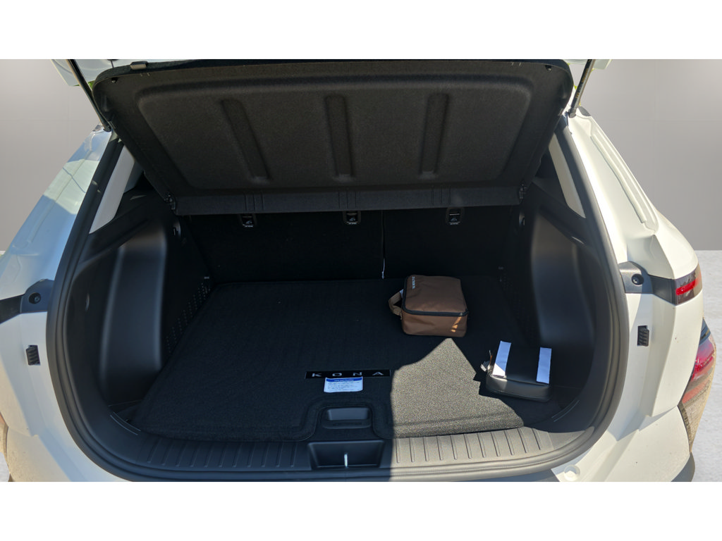 New 2026 Hyundai Kona SEL Premium FWD image 9
