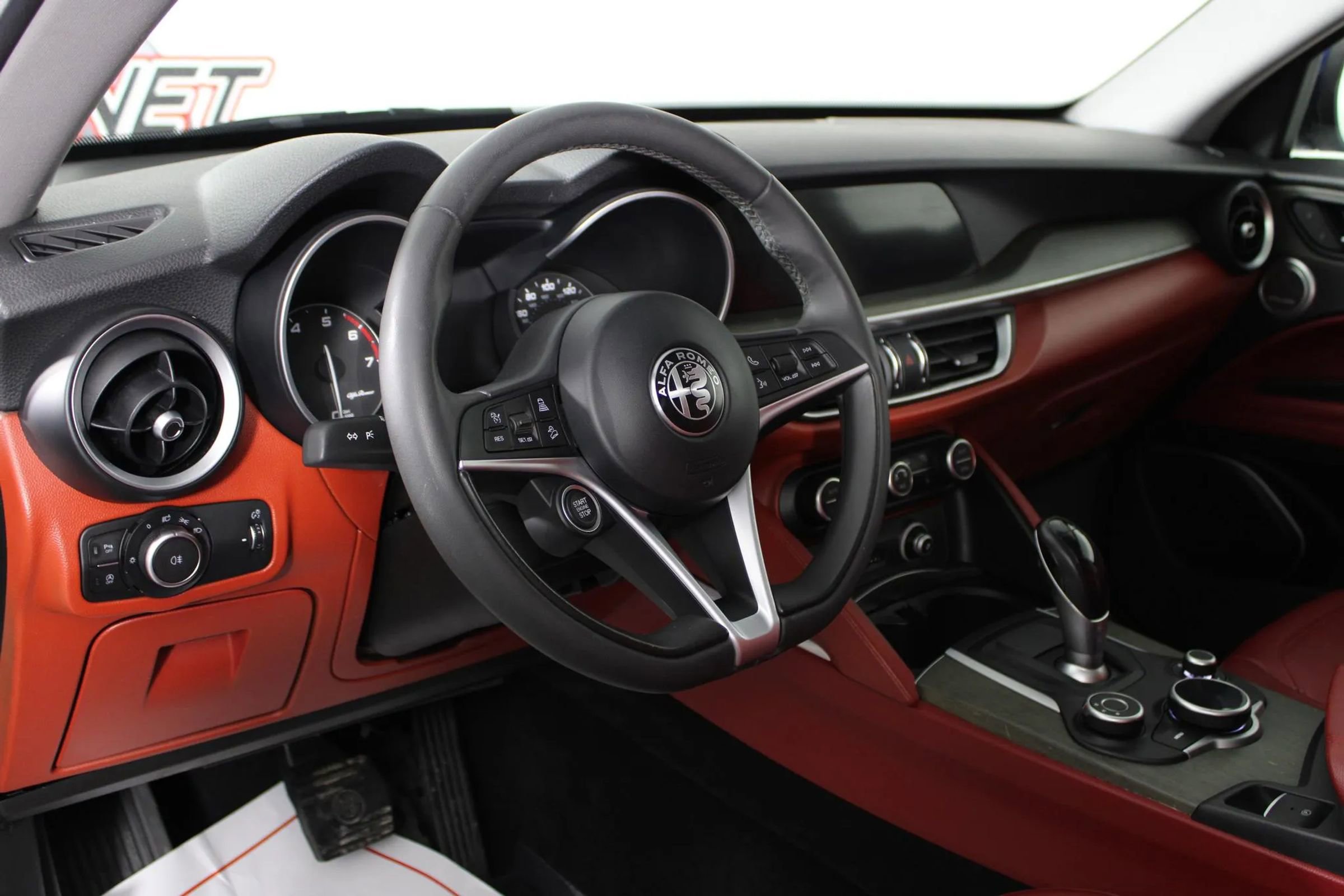 Used 2019 Alfa Romeo Stelvio Ti image 10