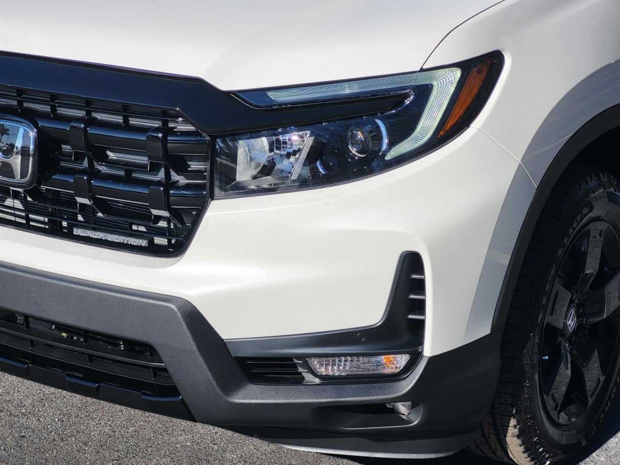 New 2026 Honda Ridgeline Black Edition image 6