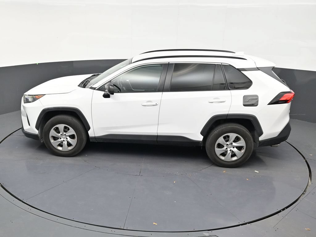 Used 2020 Toyota RAV4 LE FWD image 13